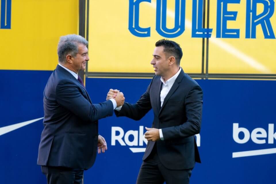 Prezydent Laporta i Xavi